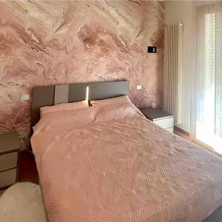 Appartamento Trilocale Con Posto Spiaggia/ombrellone Compreso