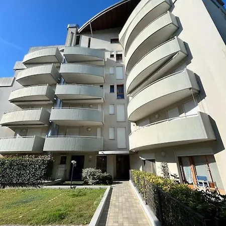 Trilocale Con Posto Spiaggia/ombrellone Compreso Appartamento